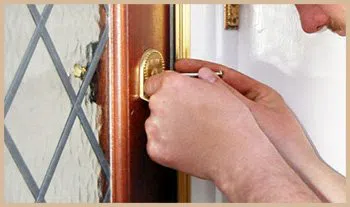 Elite Locksmith Services Miami, FL 305-894-5984 - 2-lockout-service
